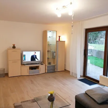 Apartment Ebenerdige Mit Großer Terrasse In Der Nähe Des Waldes, Zum Wohlfühlen *