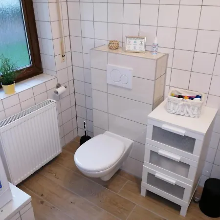 Ebenerdige Mit Grosser Terrasse In Der Naehe Des Waldes, Zum Wohlfuehlen * Schoneck