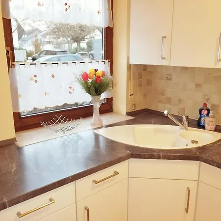 아파트 Ebenerdige Mit Grosser Terrasse In Der Naehe Des Waldes, Zum Wohlfuehlen *