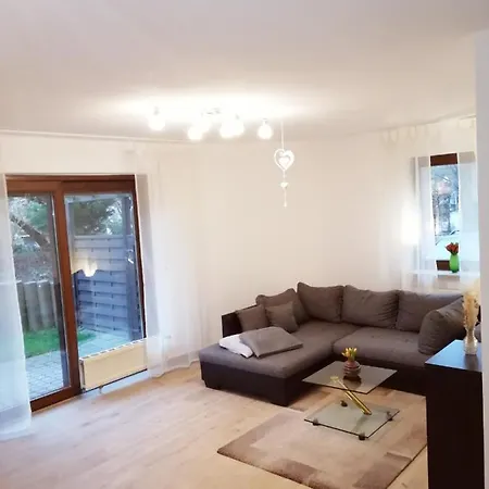 Ebenerdige Mit Grosser Terrasse In Der Naehe Des Waldes, Zum Wohlfuehlen Schoneck