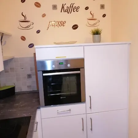 Ebenerdige Mit Grosser Terrasse In Der Naehe Des Waldes, Zum Wohlfuehlen Schoneck