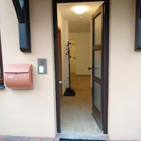 Ebenerdige Mit Grosser Terrasse In Der Naehe Des Waldes, Zum Wohlfuehlen *